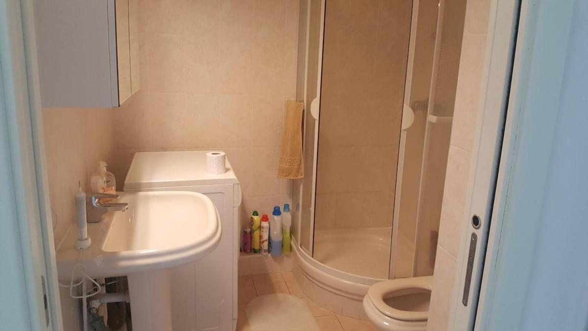 Entire In Appartement