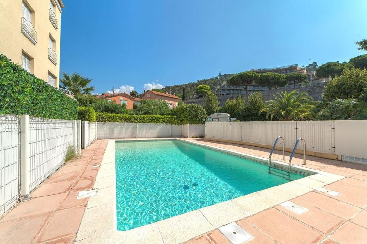 Entire In Appartement *